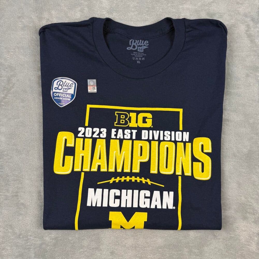 Blue-84 Men's Navy and Blue T-shirt